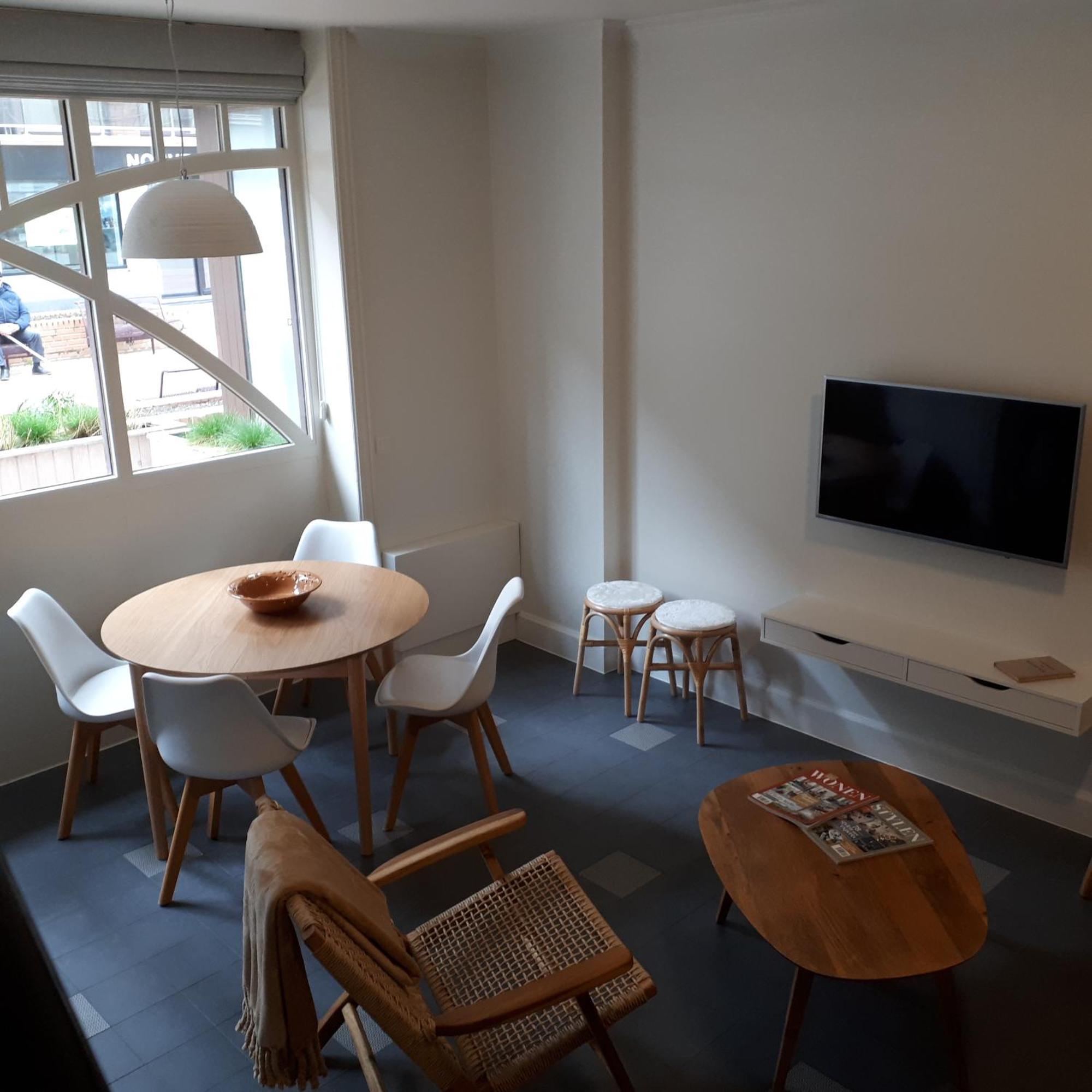 Het Koetshuis, Op 50m Zee, Voor 5 Personen, Centrum Westende Bad, Alle Comfort * Middelkerke